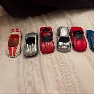 Lot Of 6 of die-cast toy cars Hot wheels, Maisto, & Unknown Brand